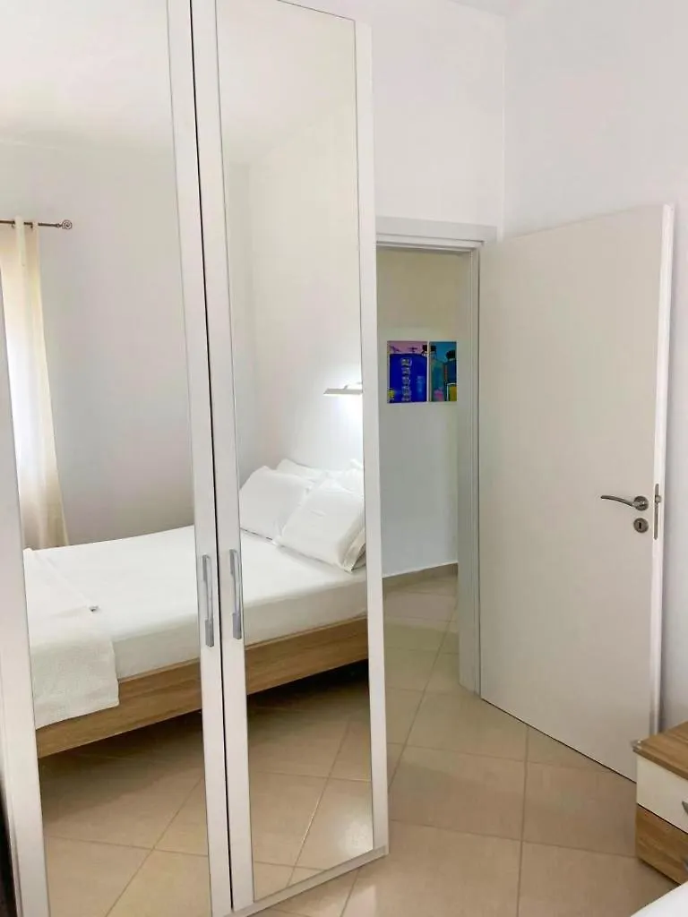 Andris Ylli & Hojza Apartments Saranda
