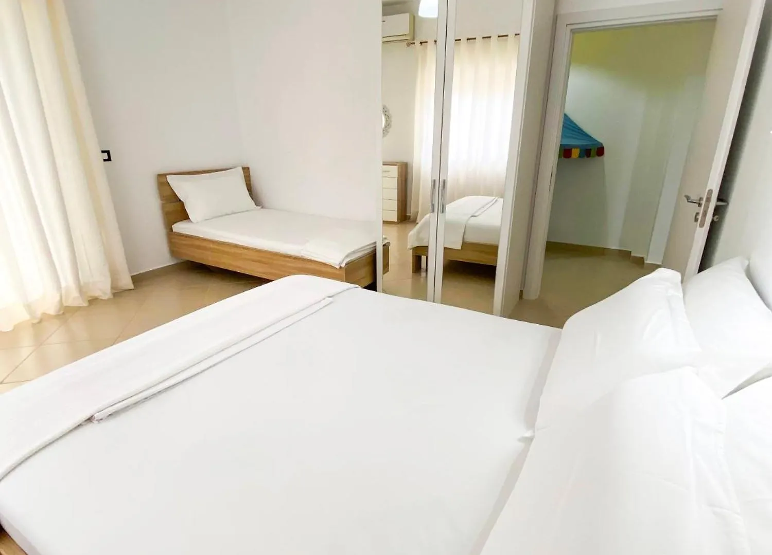 Andris Ylli & Hojza Apartments Saranda Albanie