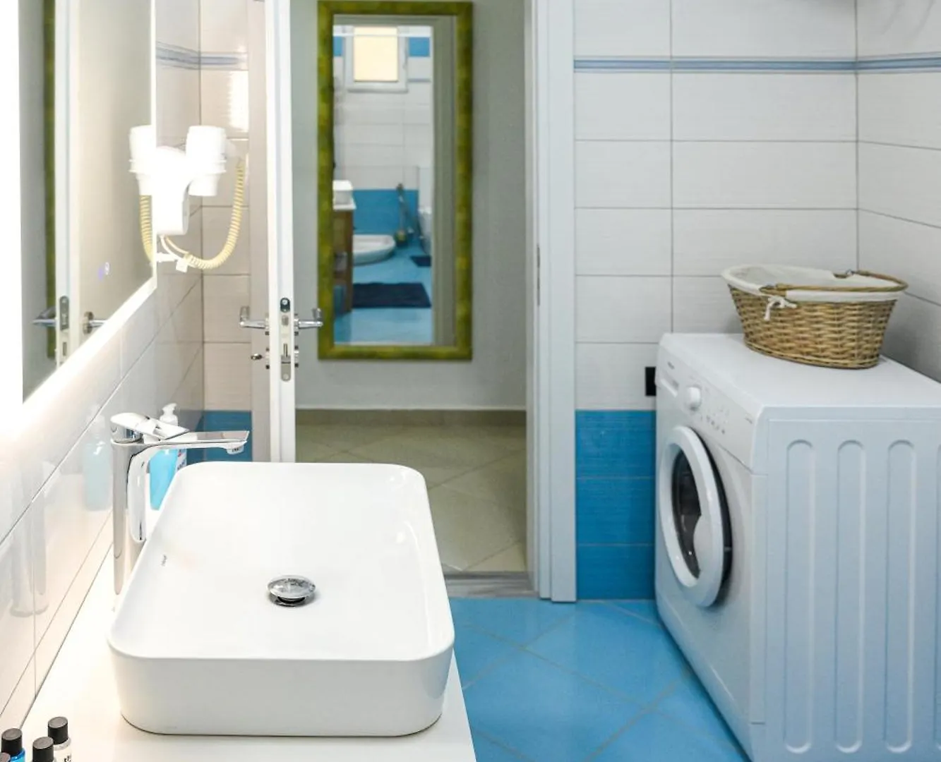 Andris Ylli & Hojza Apartments Saranda